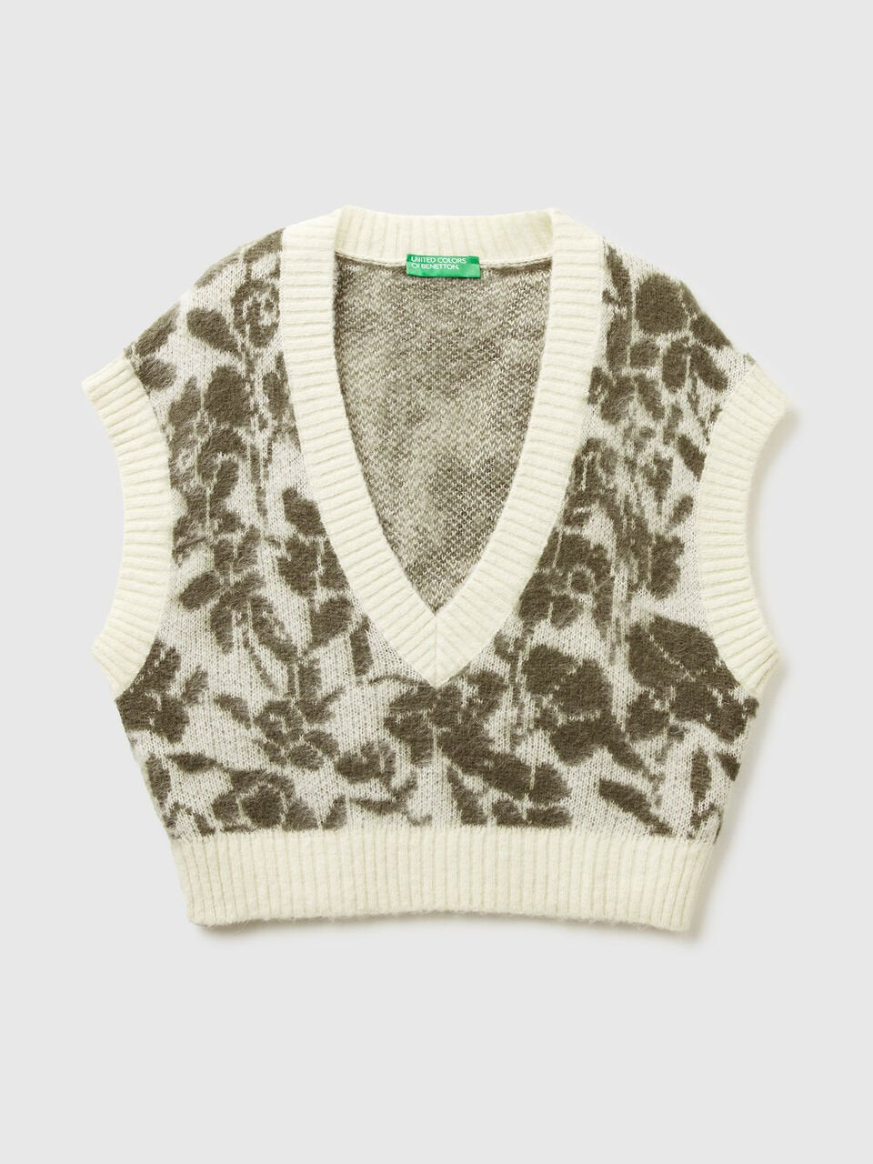 VEST WITH FLORAL PATTERN