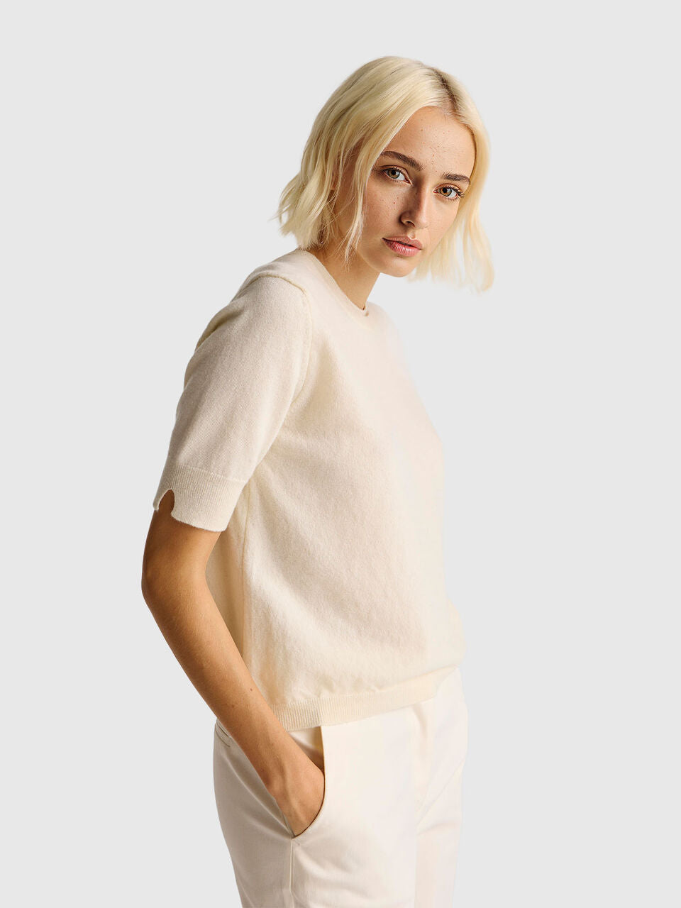 FUCHSIA SHORT SLEEVE SWEATER IN PURE MERINO WOOL