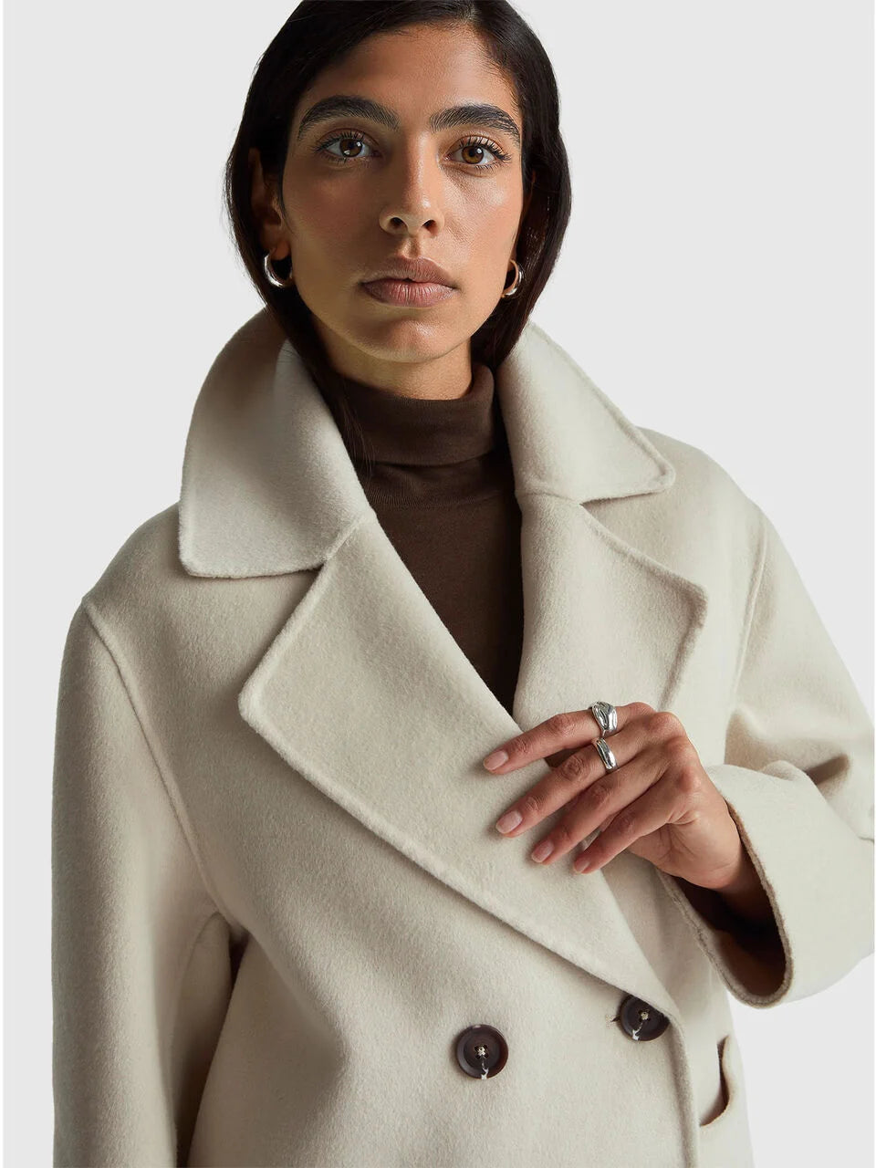 DOUBLE-BREASTED COAT IN WOOL BLEND