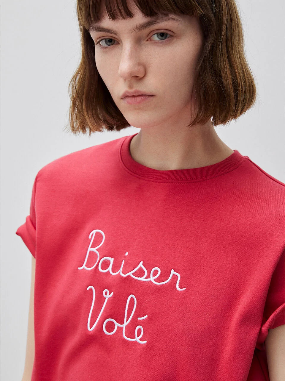 T-SHIRT WITH EMBROIDERED WRITING