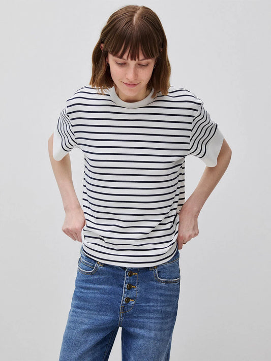 STRIPED SHORT-SLEEVED T-SHIRT