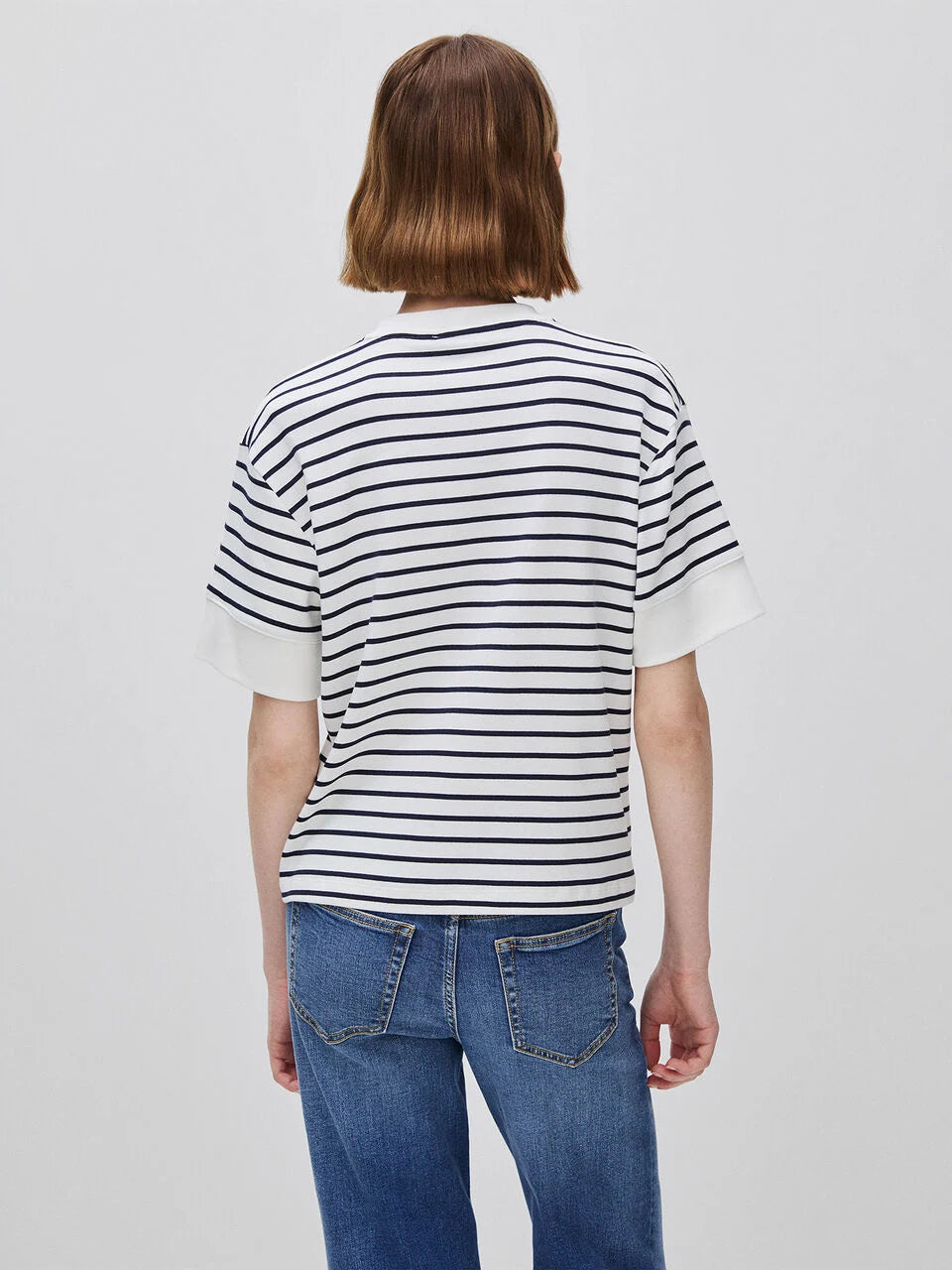 STRIPED SHORT-SLEEVED T-SHIRT