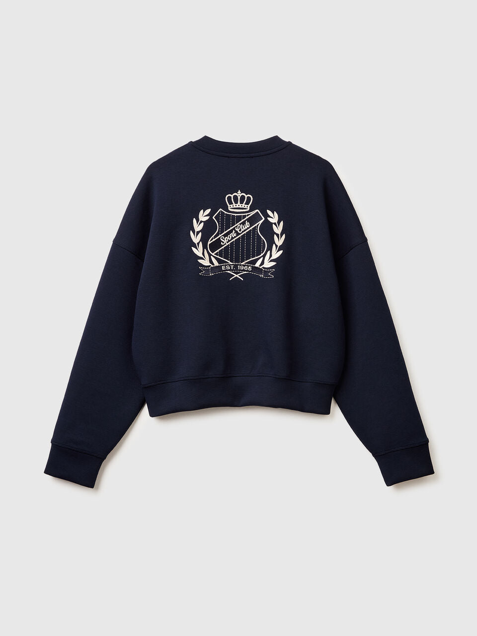 BOXY FIT SWEATSHIRT WITH CREST ON THE BACK