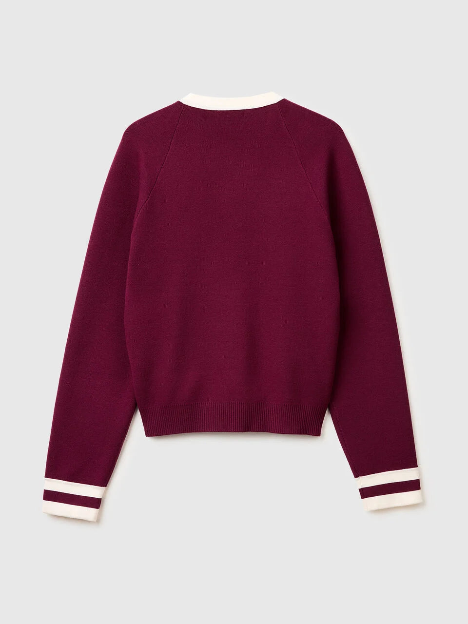 BOXY FIT V-NECK SWEATER