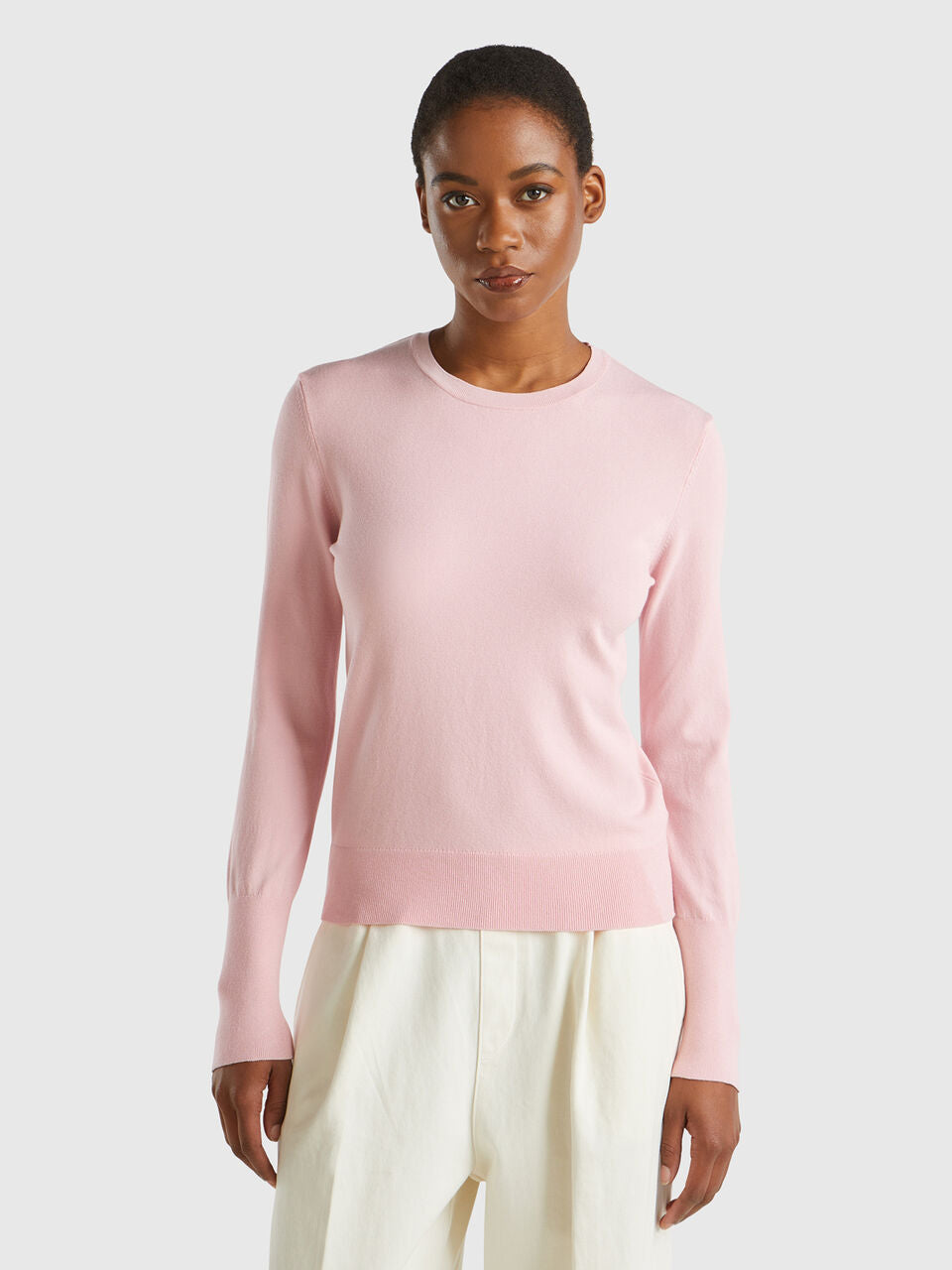 SLIM FIT SWEATER IN VISCOSE BLEND