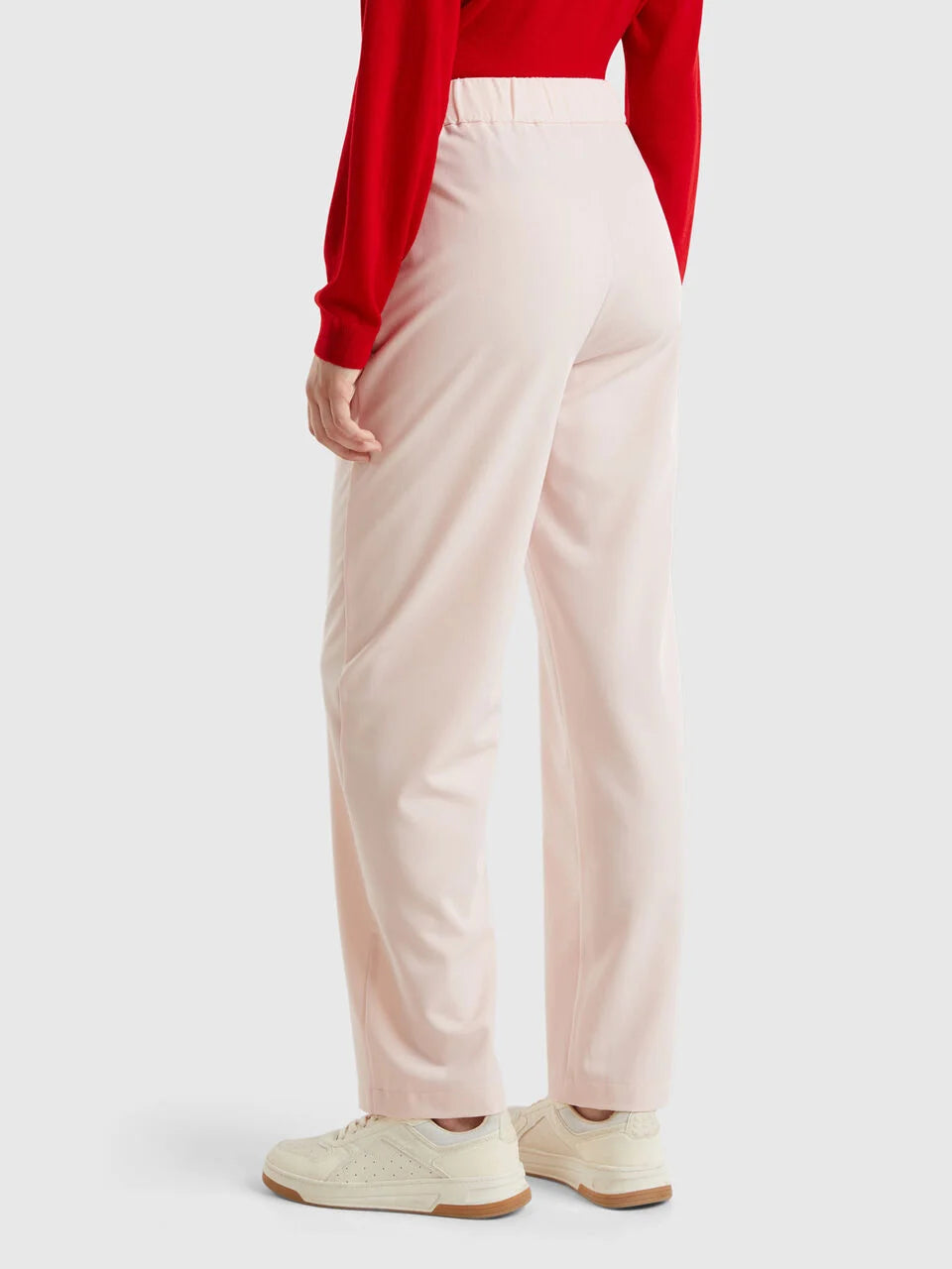 REGULAR FIT FLOWY TROUSERS