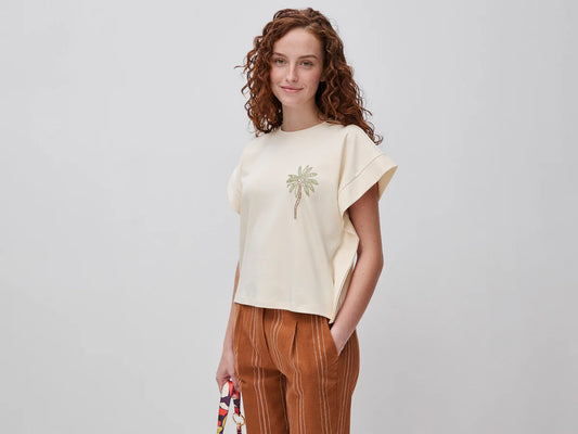 T-SHIRT WITH EMBROIDERY