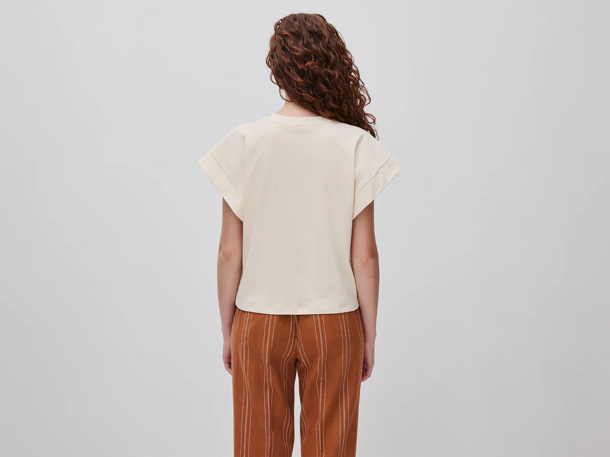 T-SHIRT WITH EMBROIDERY