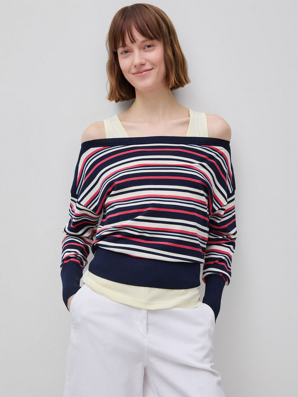 STRIPED BOAT NECK SWEATER