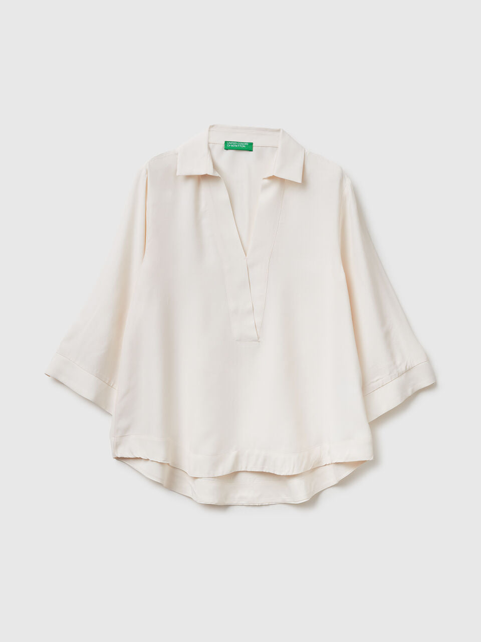 WIDE BLOUSE IN 100% VISCOSE