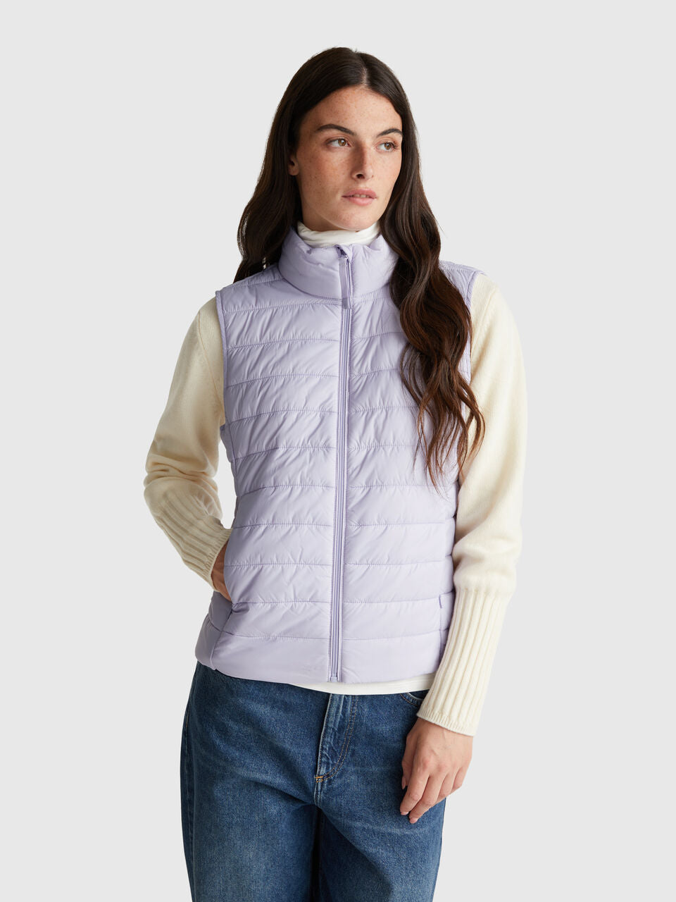SLEEVELESS SLIM FIT JACKET WITH PADDING