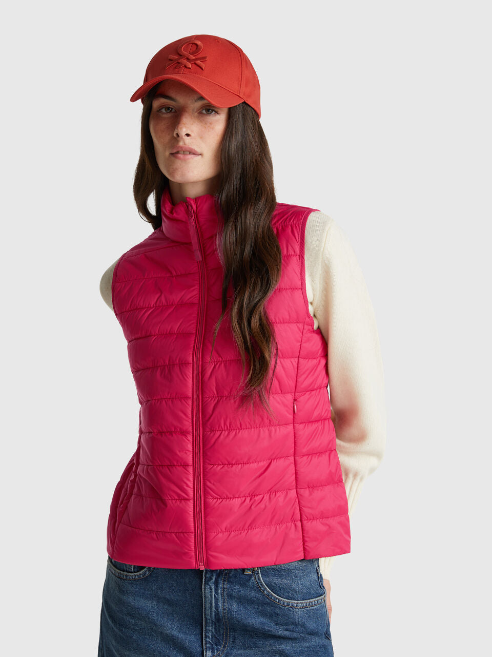 SLEEVELESS SLIM FIT JACKET WITH PADDING