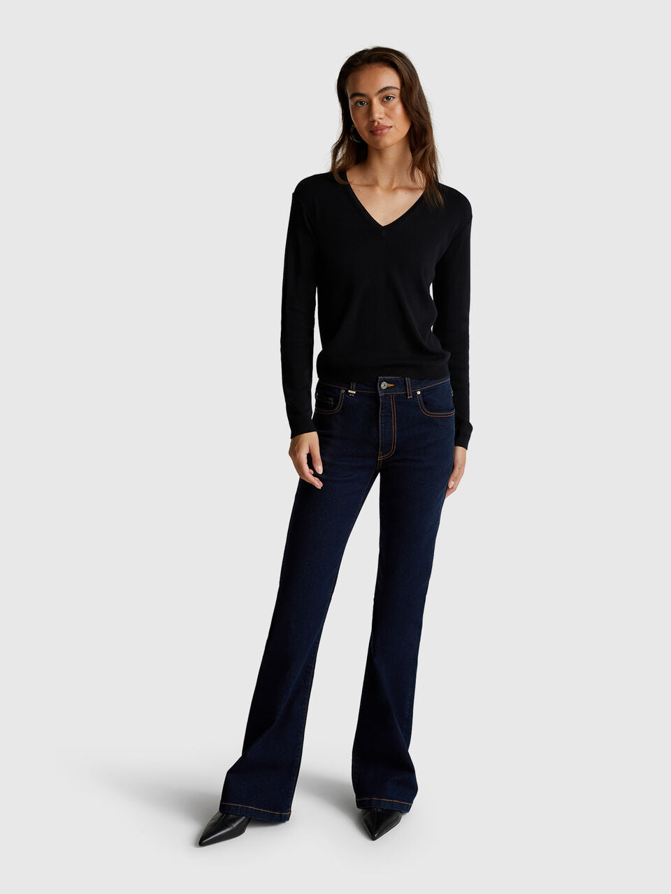 SWEATER WITH V-NECK IN PURE COTTON