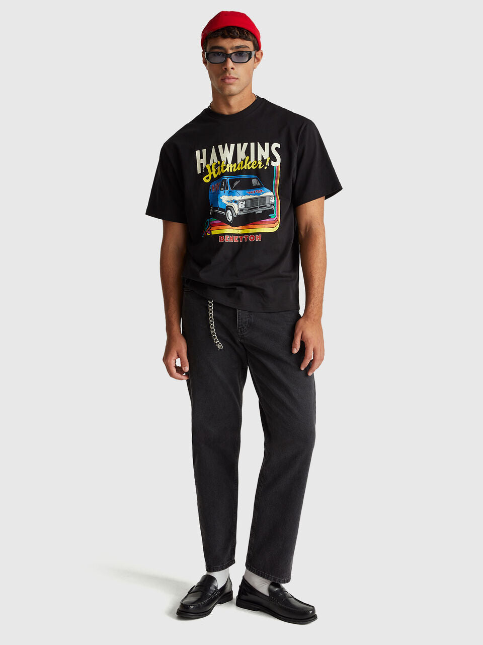 T-SHIRT WITH STRANGER THINGS PRINT