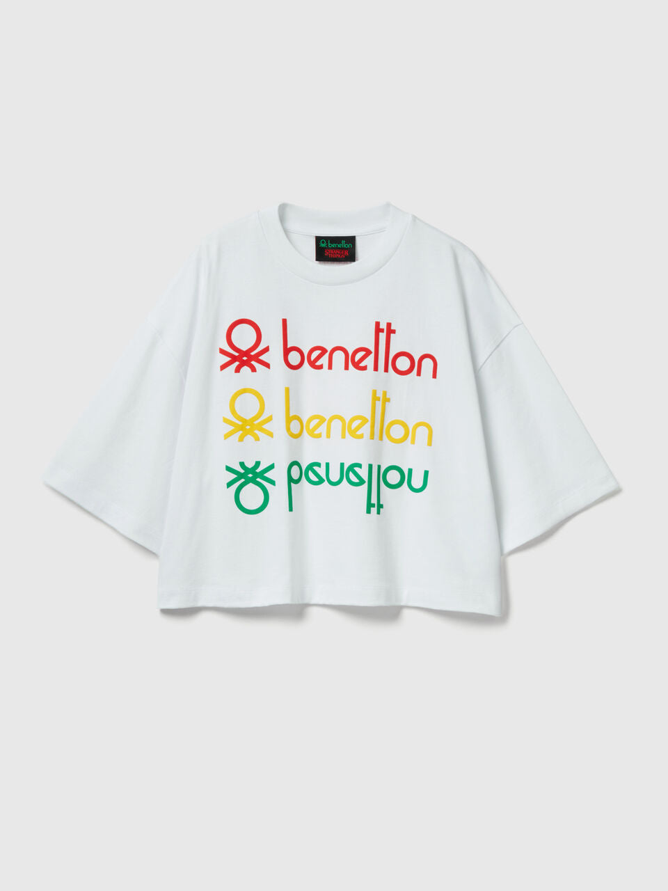 T-SHIRT WITH STRANGER THINGS PRINT